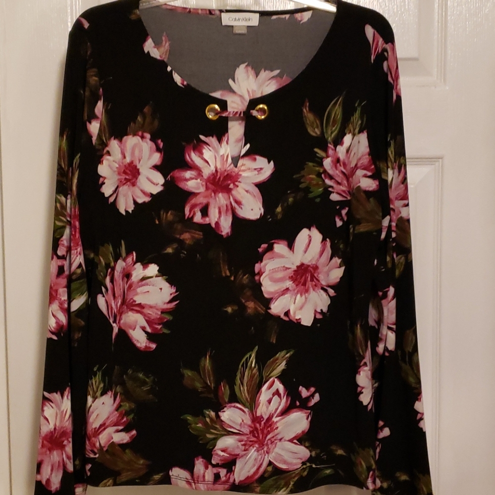 Wonderful Calvin Klein top